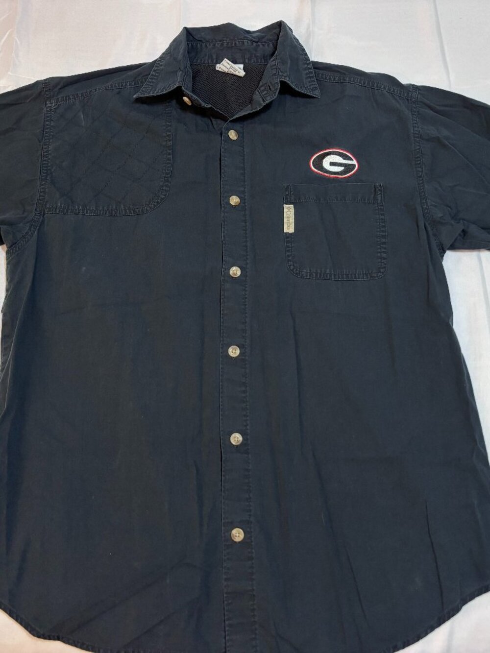 Columbia Georgia Bulldogs Men’s Small Navy Short Sleeve Fishing Shirt UGA